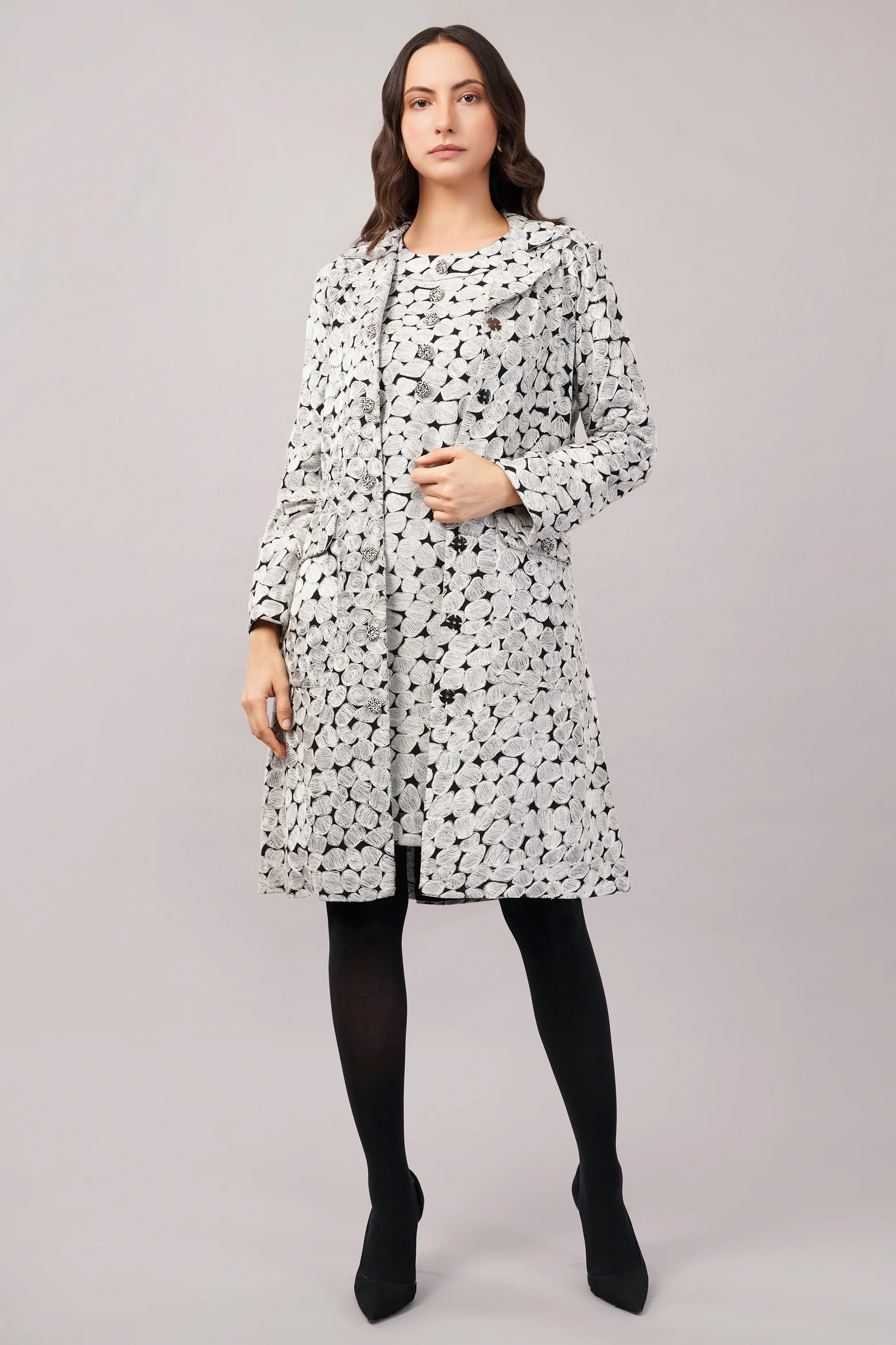 Aari Dot Jacket Black & Ivory