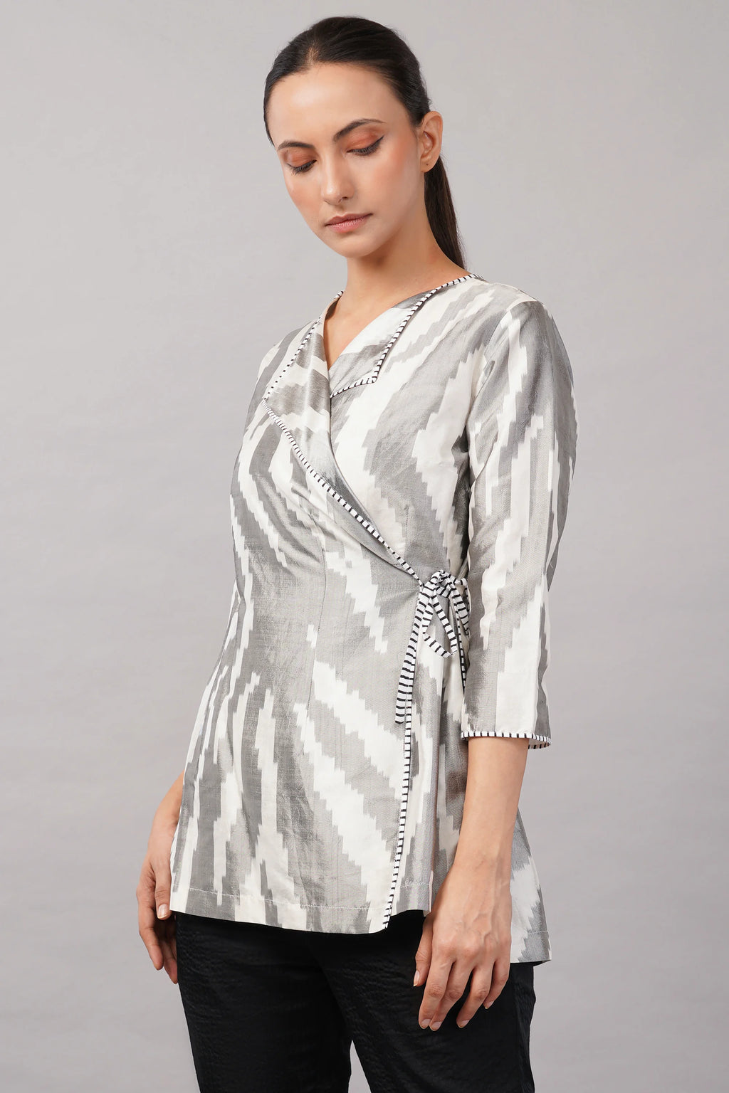 Zebra Ikat Top Ivory