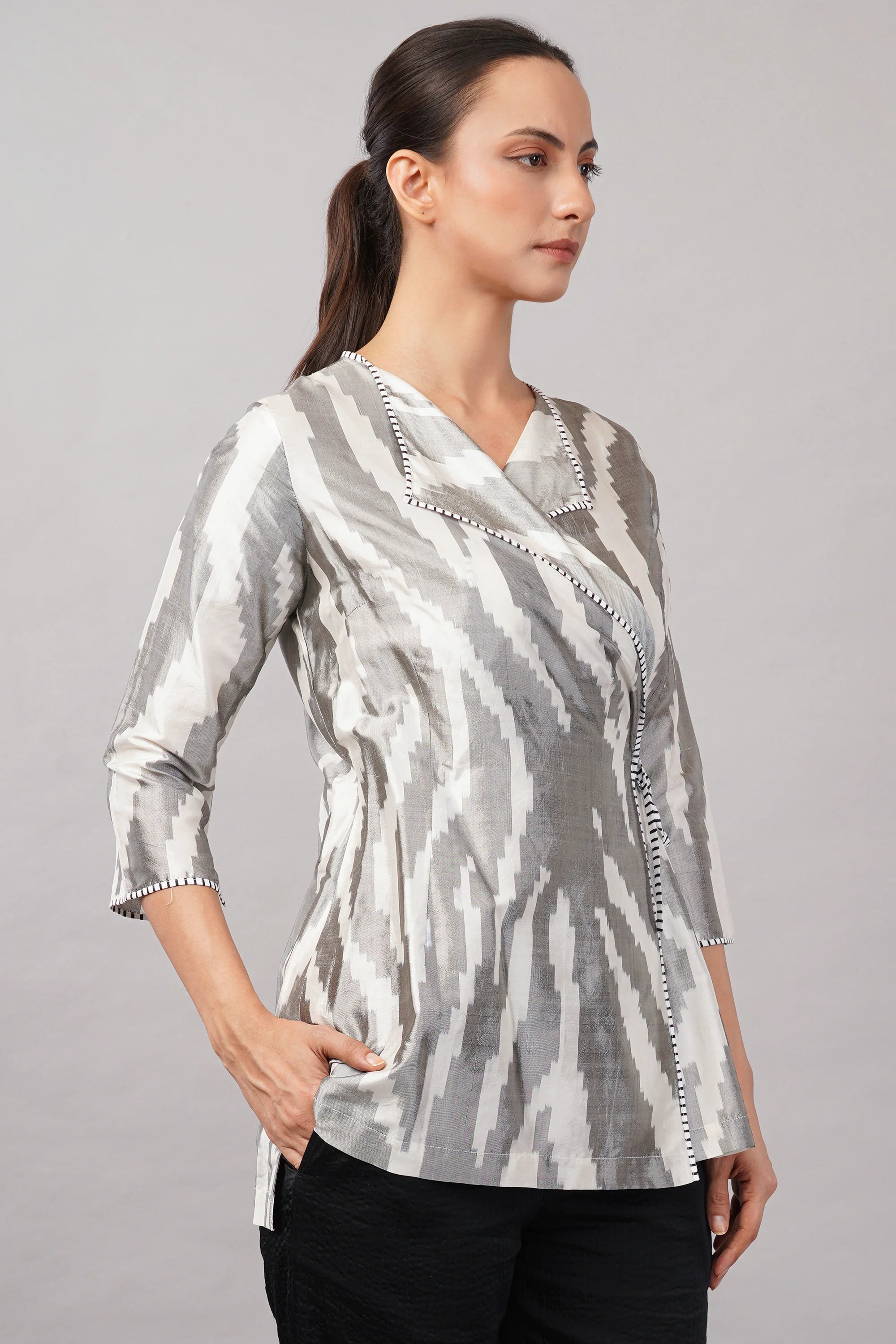 Zebra Ikat Top Ivory