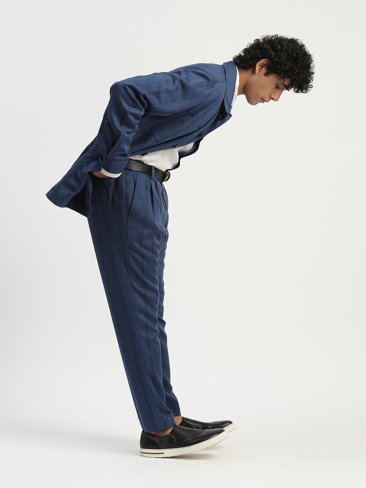 Shaded Aari Stripes Trouser