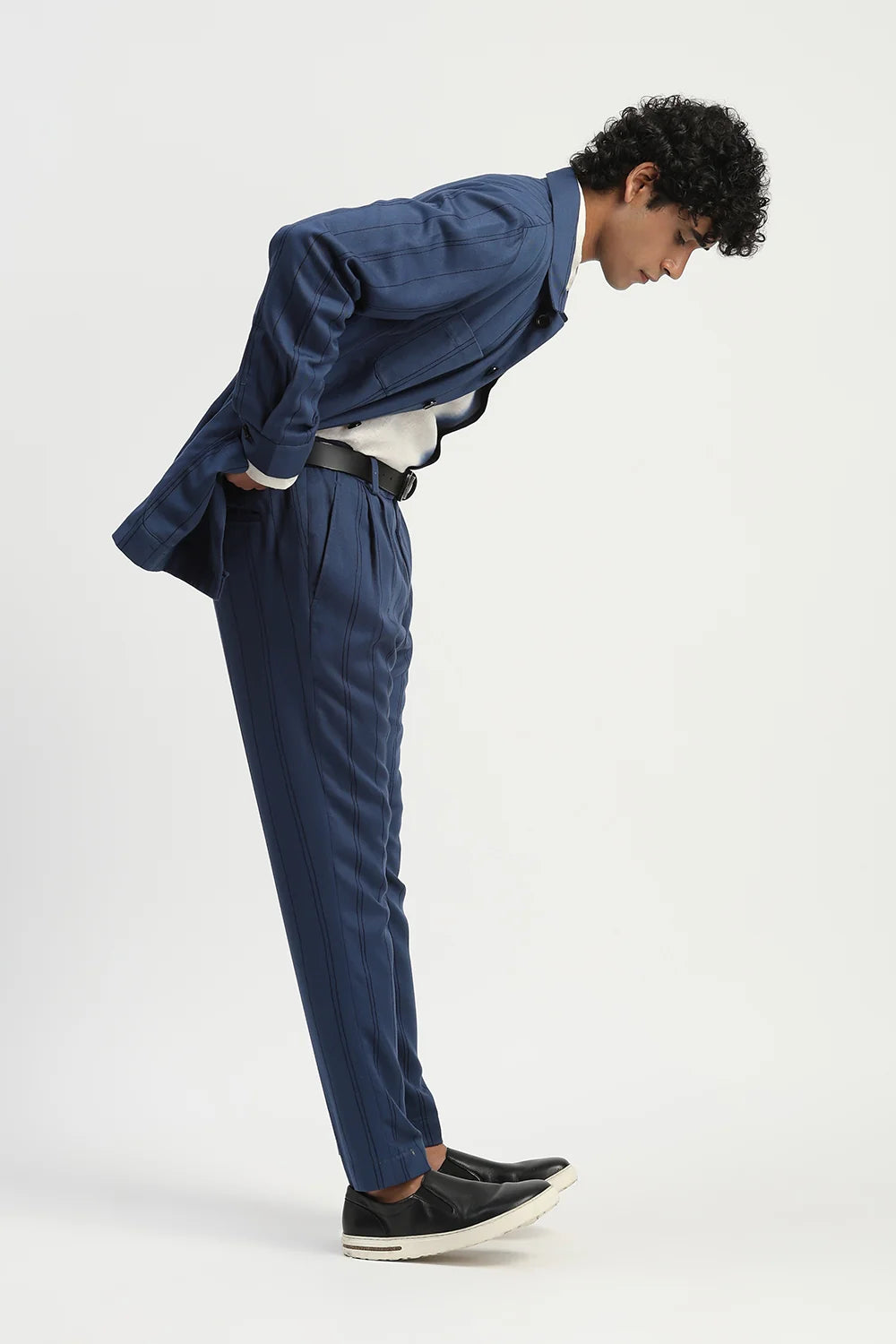 Shaded Aari Stripes Trouser