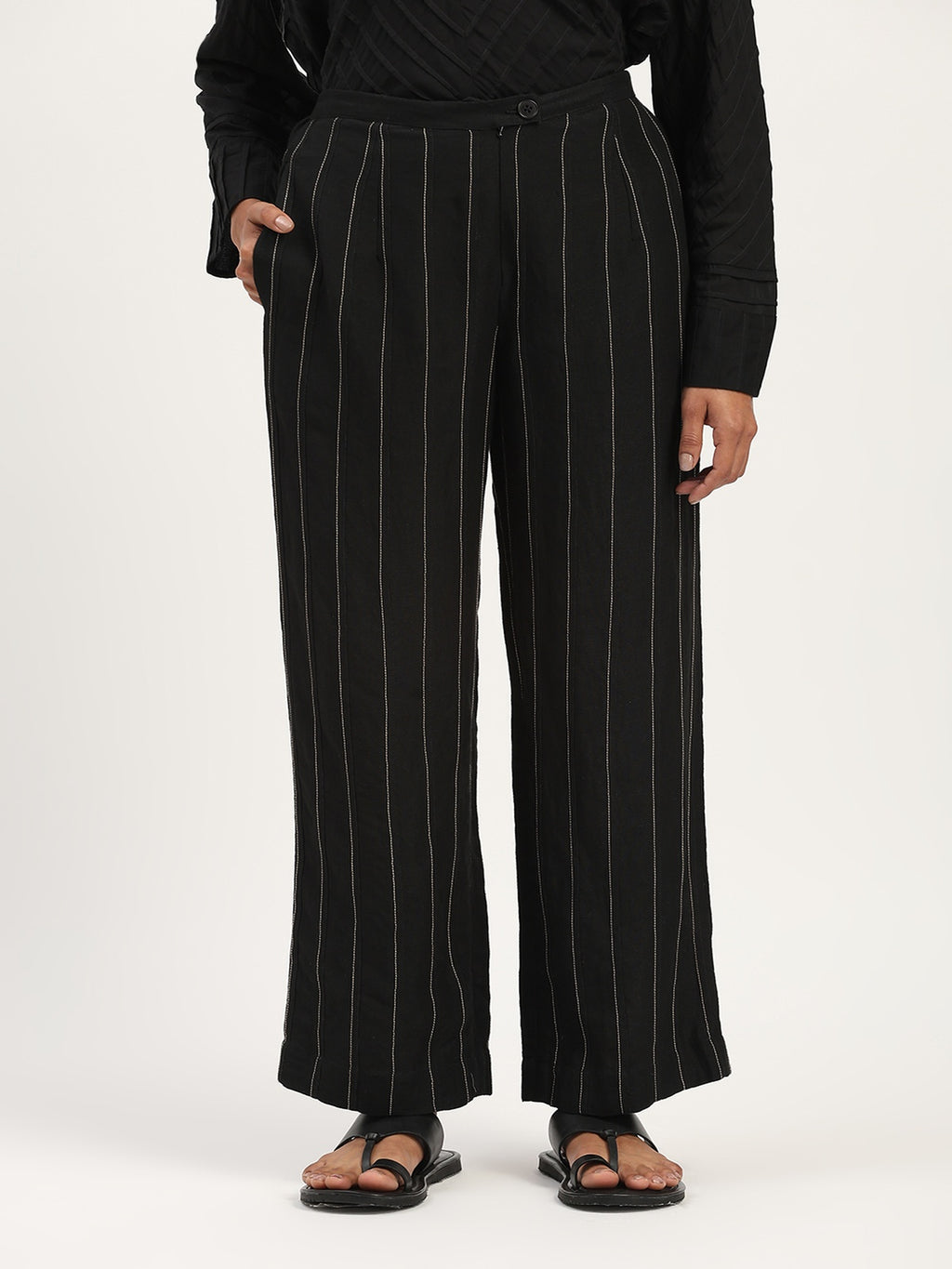 Pleated Linen Trouser