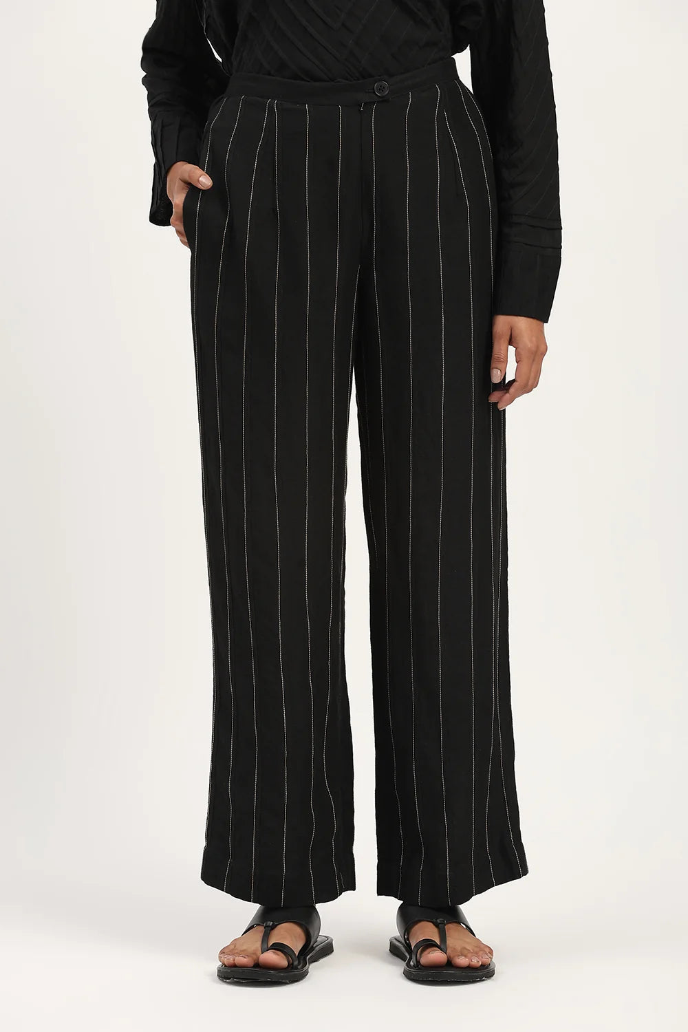 Pleated Linen Trouser