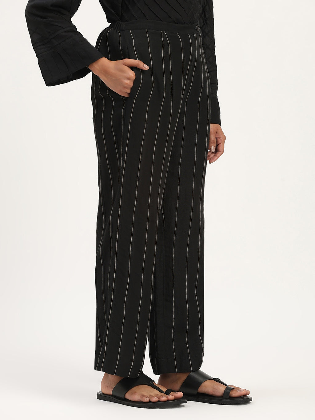 Pleated Linen Trouser