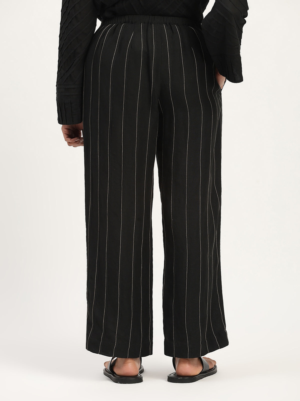 Pleated Linen Trouser