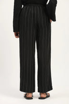 Pleated Linen Trouser