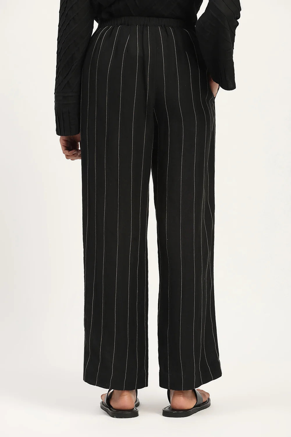 Pleated Linen Trouser