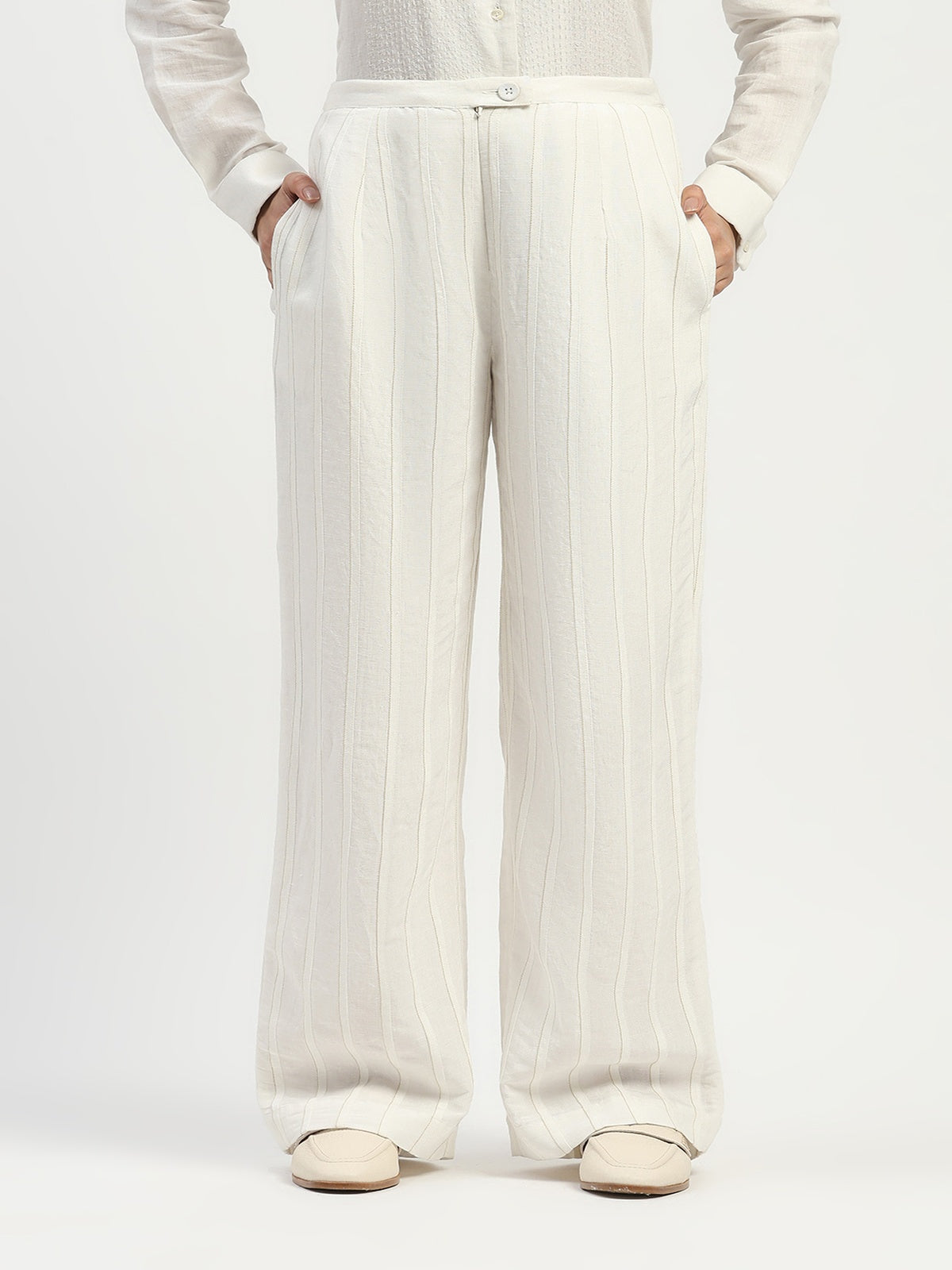 Pleated Linen Trouser