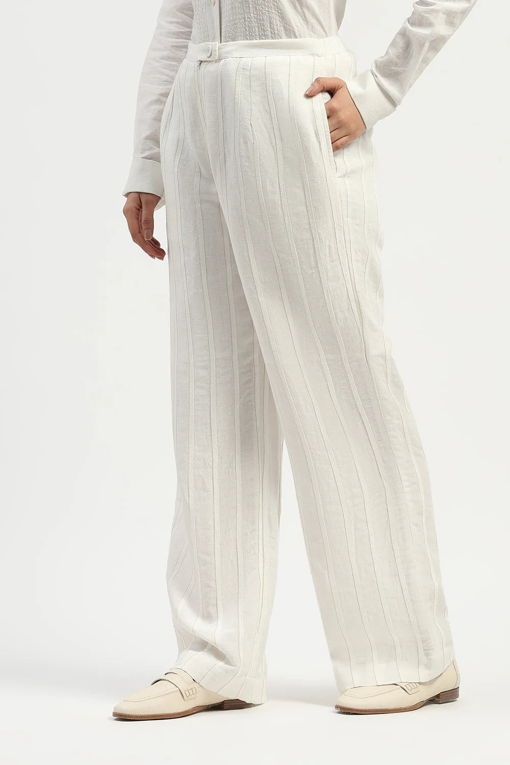 Pleated Linen Trouser