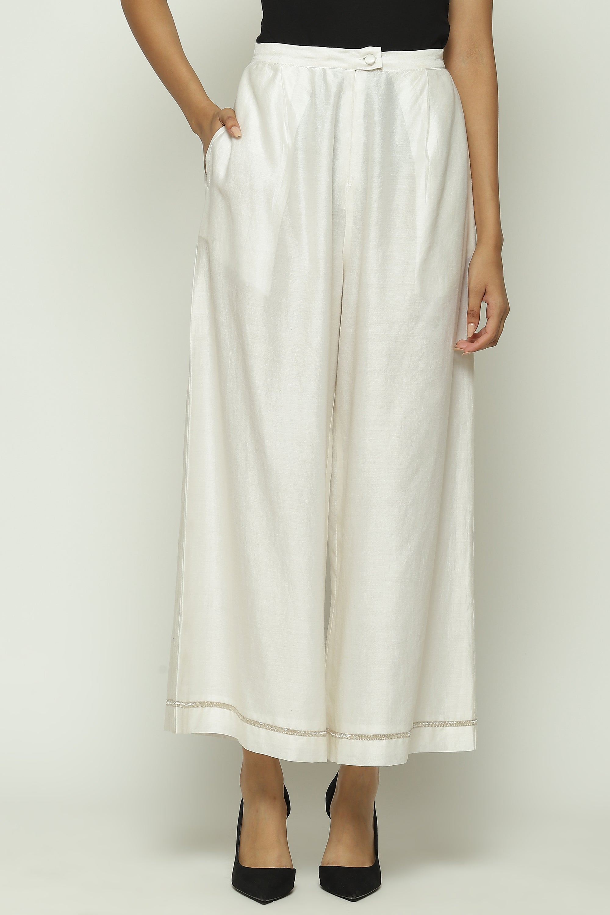 French Knot Neck Trouser