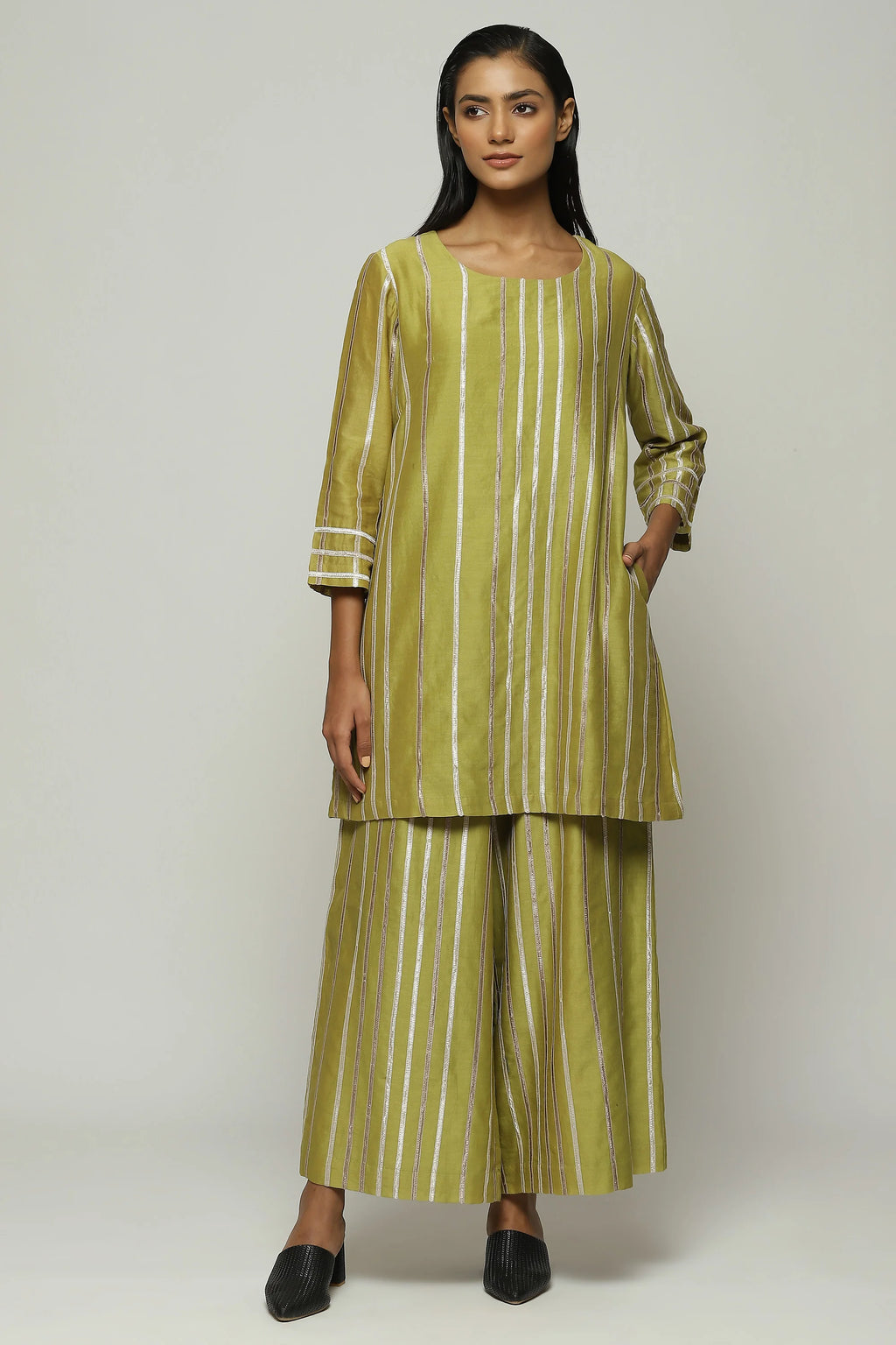 Tonal Lace Trim Kurta