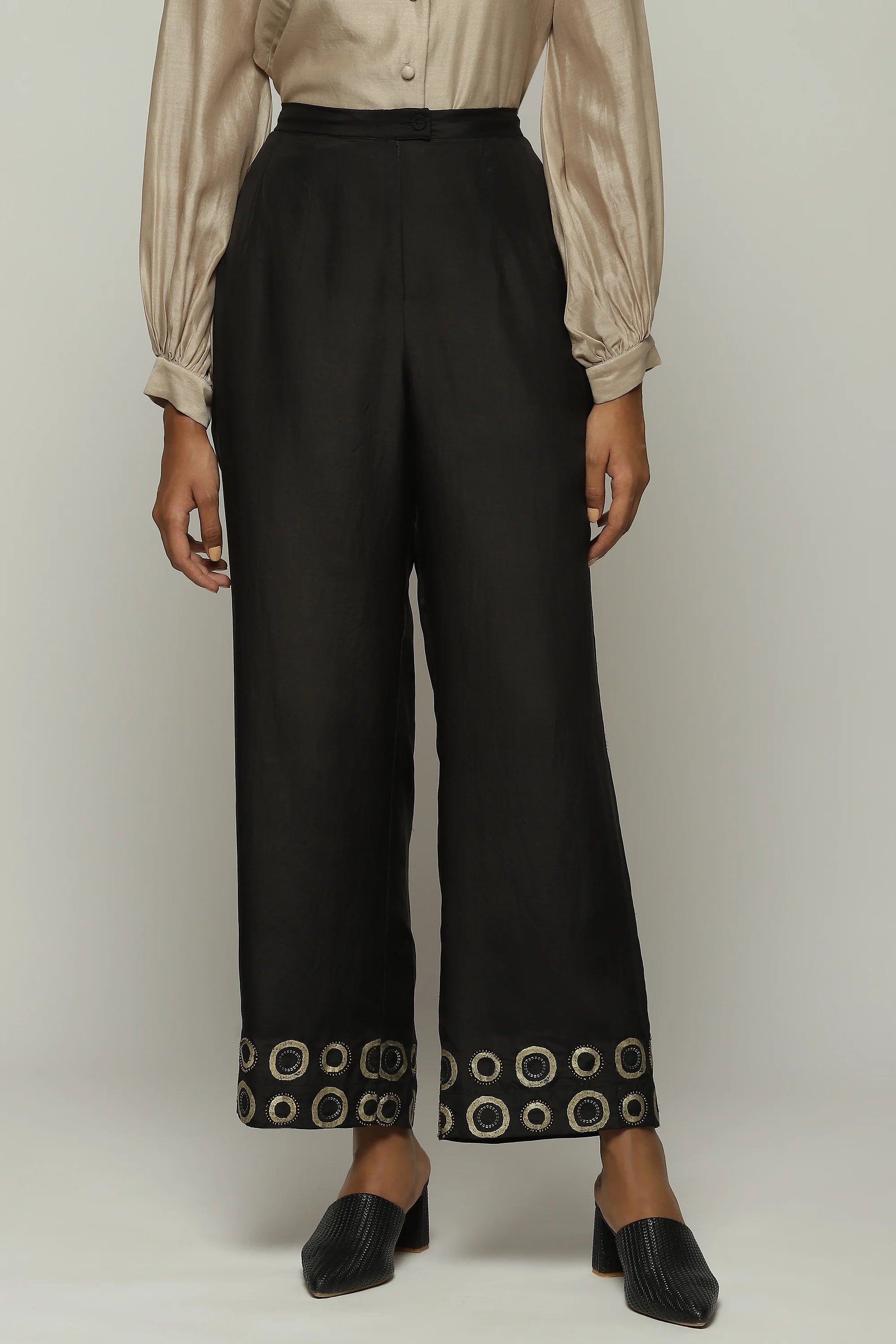 Circle Print &  Beads - Sequins Straight Pant