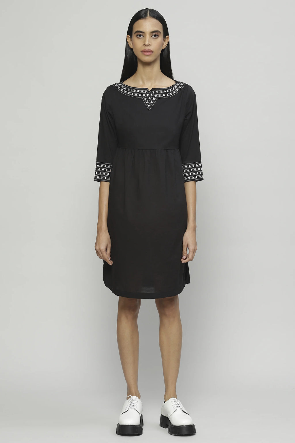 Mother Of Pearl Embroidered Cambric Tunic Black