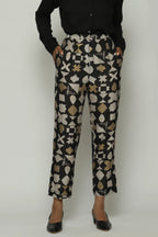 Symbol Print  & Sequins Tapered Pant