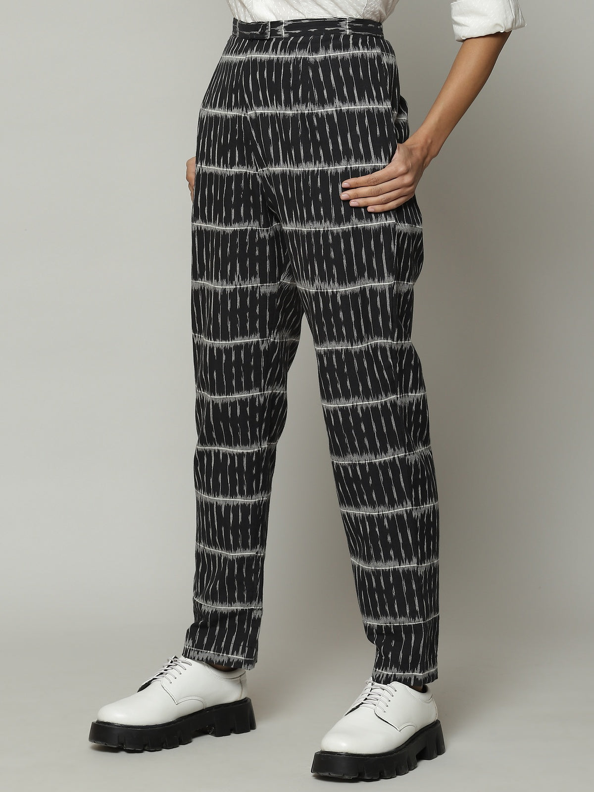 Single Ikat Cotton Pant Black