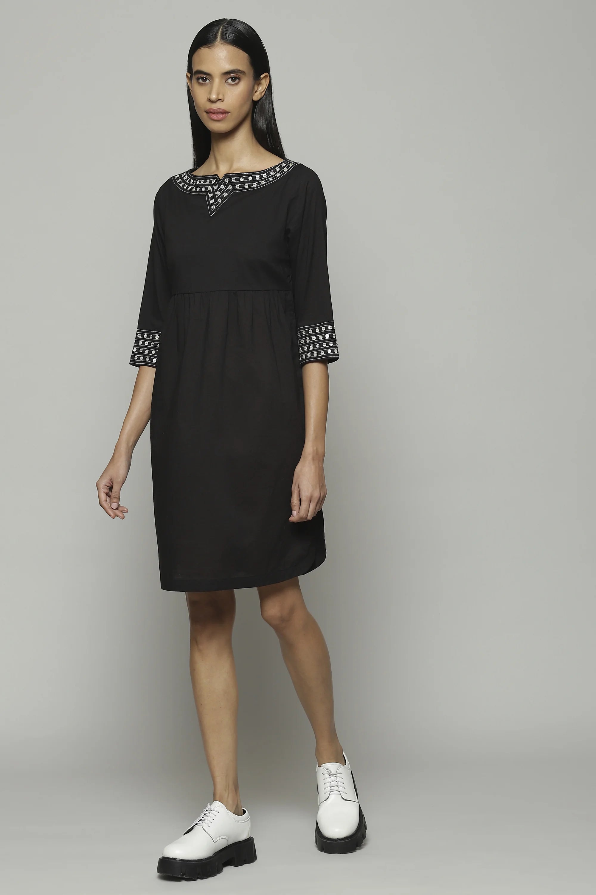 Mother Of Pearl Embroidered Cambric Tunic Black
