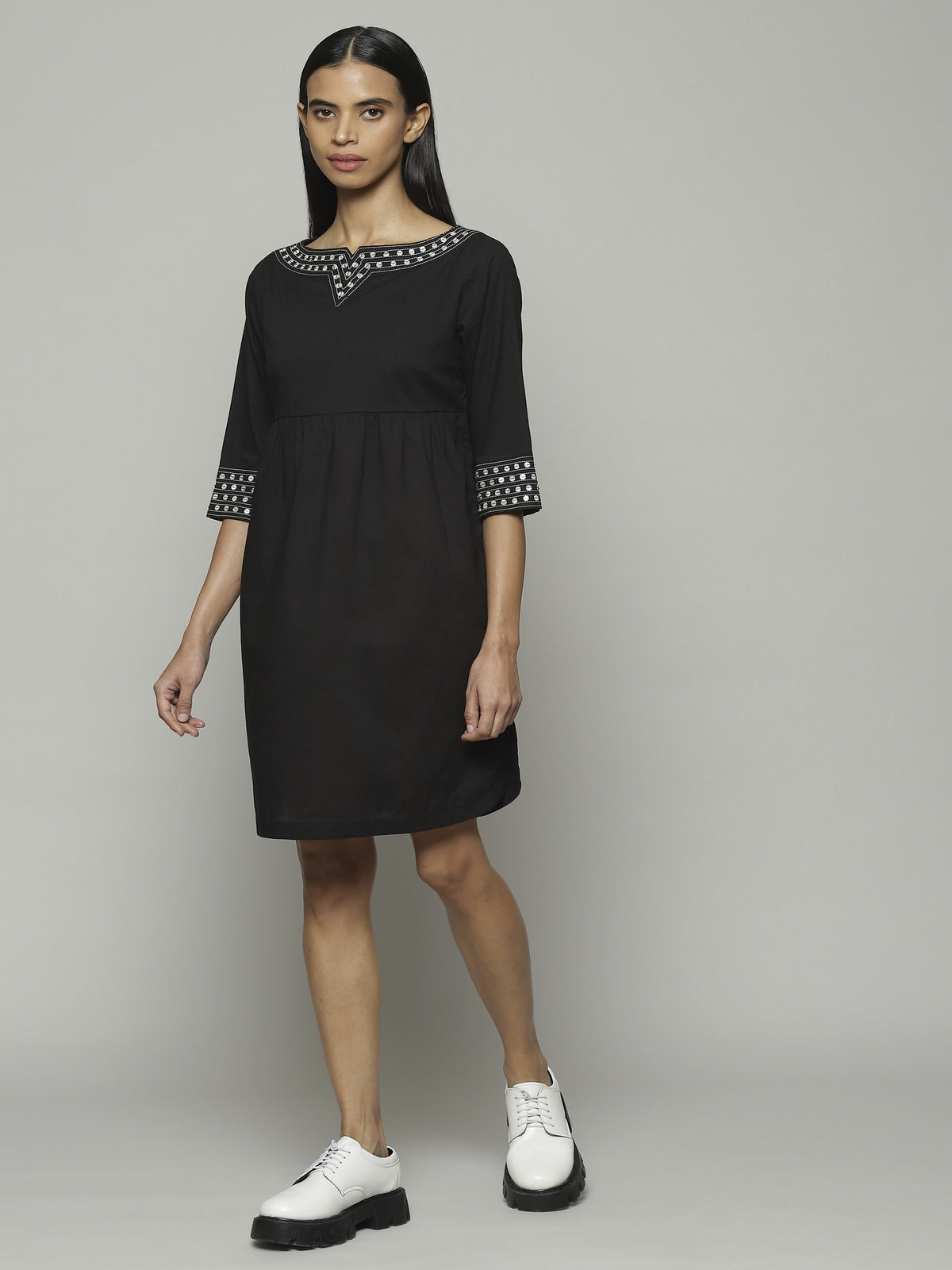 Mother Of Pearl Embroidered Cambric Tunic Black