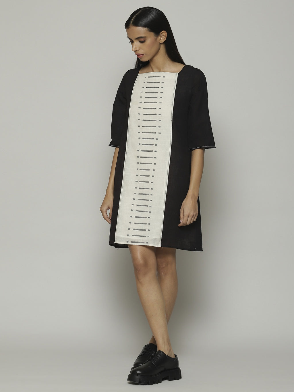 Body Kuppadam Handwoven Cotton Kurta Ivory-Black