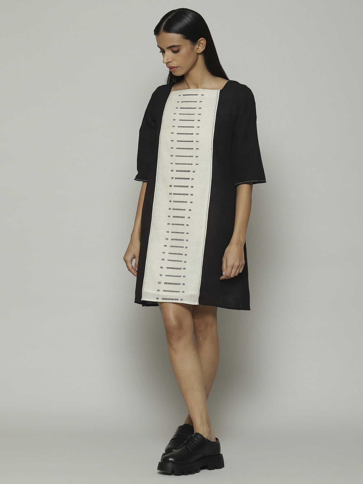 Body Kuppadam Handwoven Cotton Kurta Ivory-Black