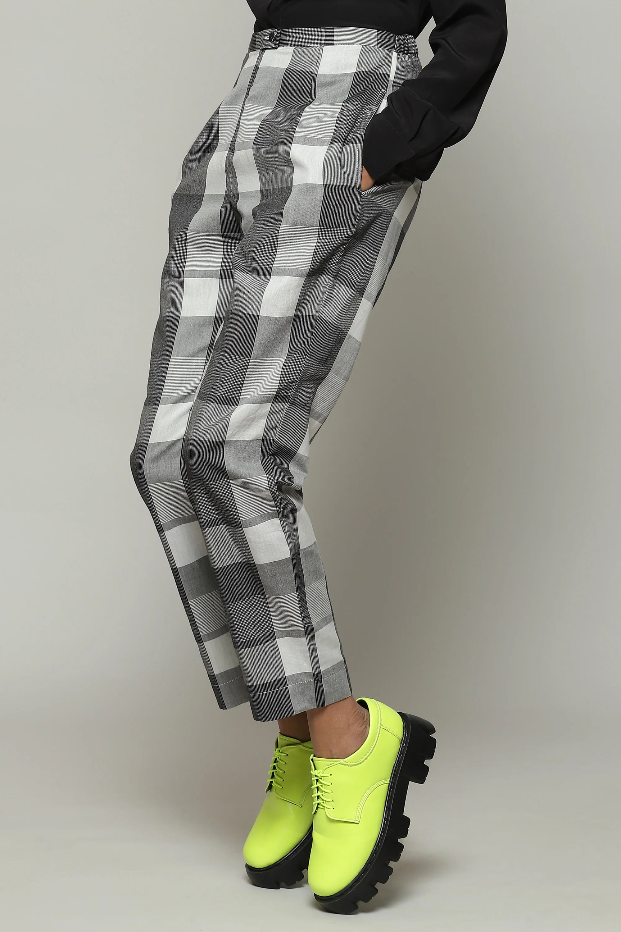 Handwoven Tencel X Cotton Pant Black-Ivory