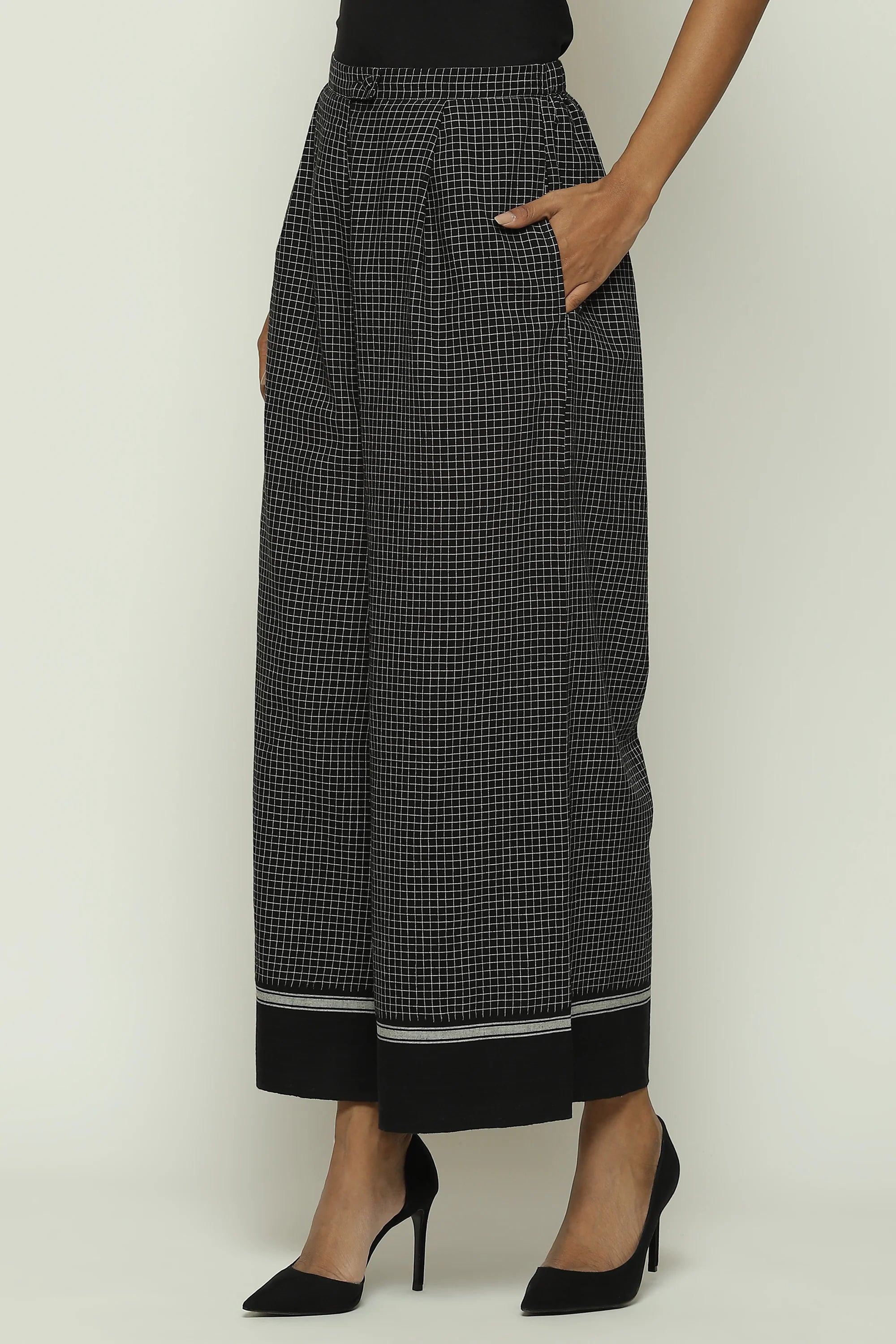 Chettinad Checks Black Border Trouser