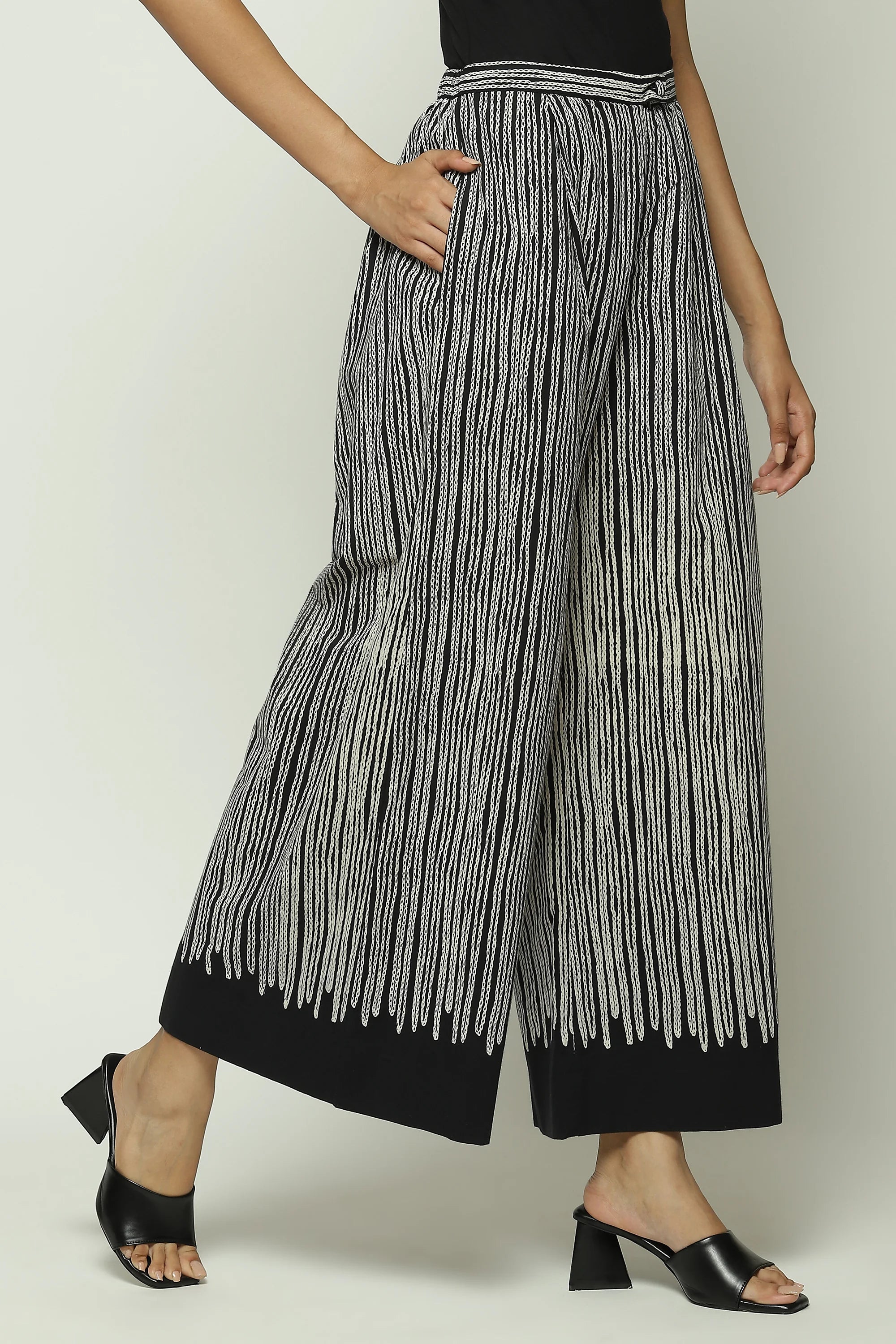 Crewel Print Trouser