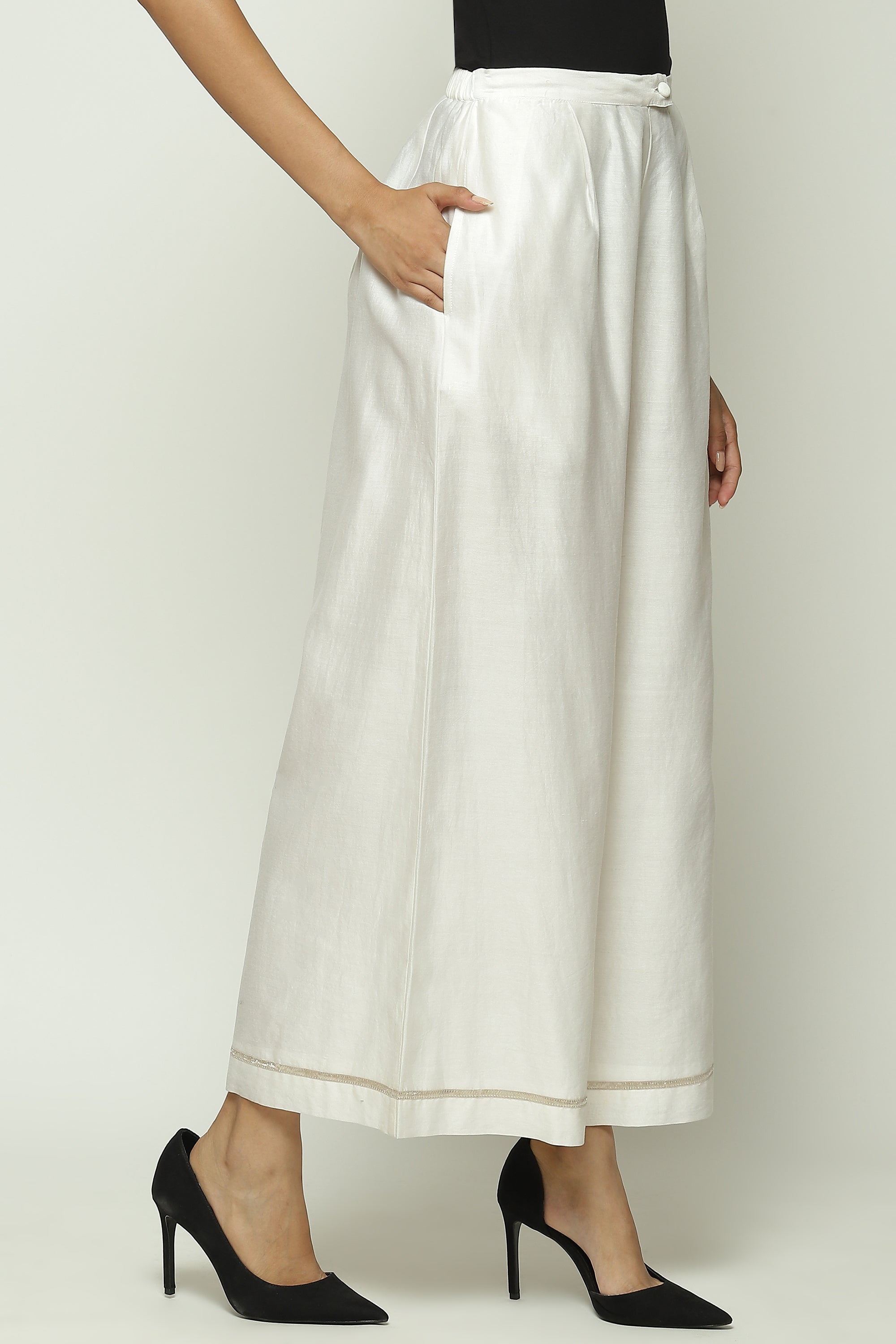 French Knot Neck Trouser
