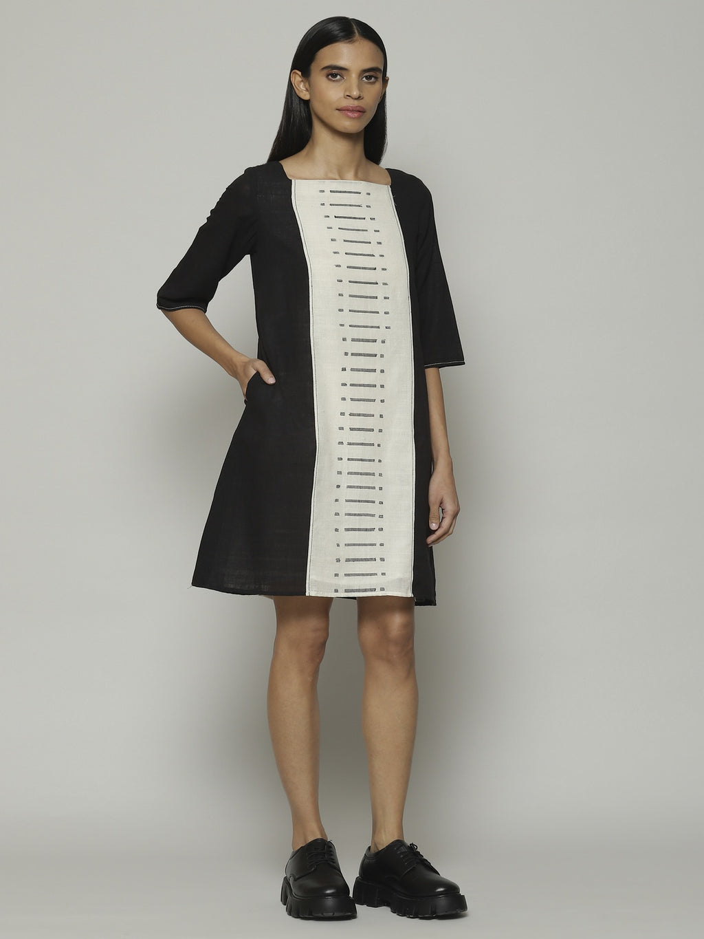 Body Kuppadam Handwoven Cotton Kurta Ivory-Black