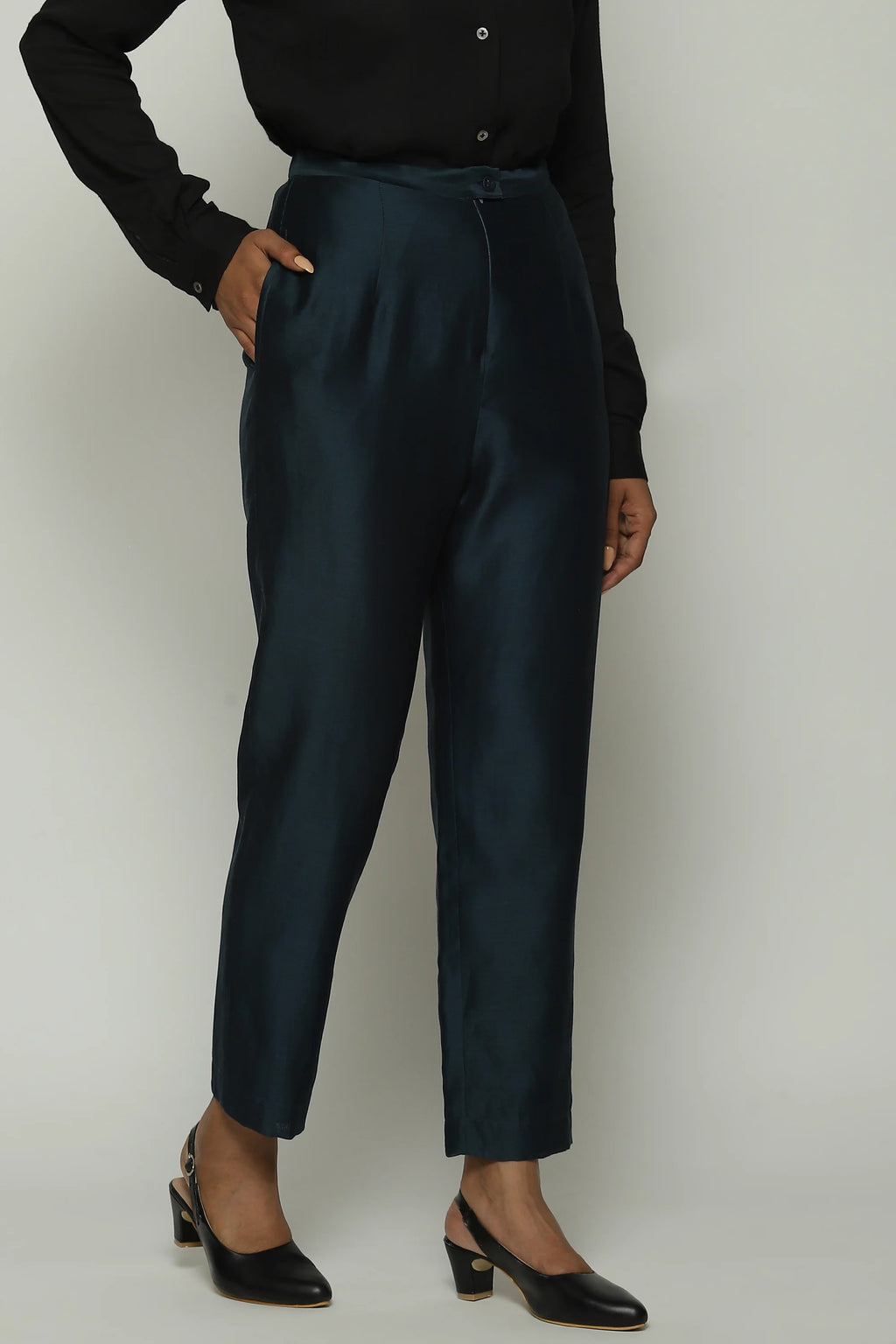 Solid Classics Trouser