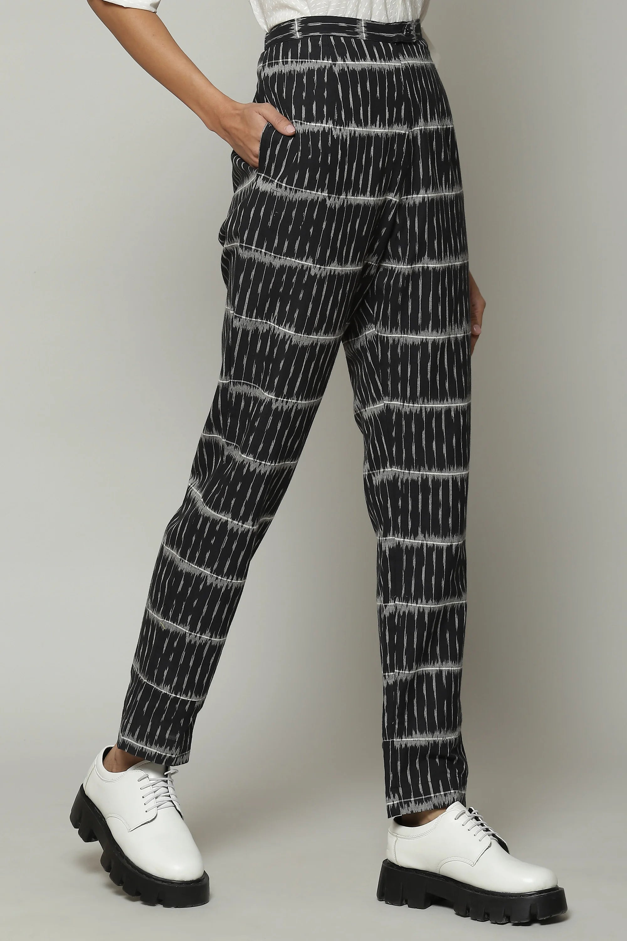Single Ikat Cotton Pant Black