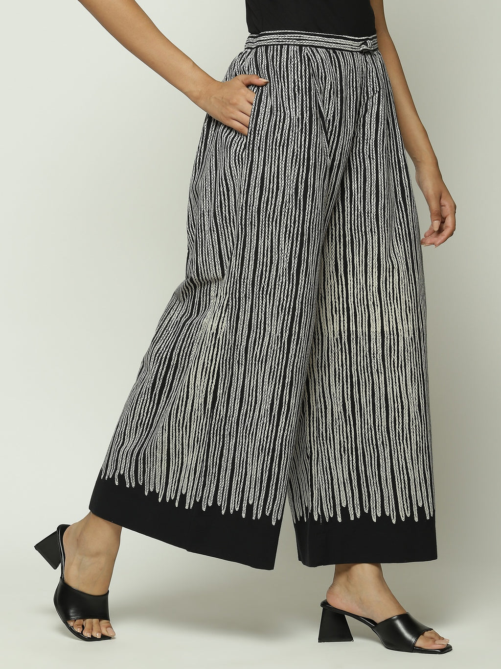 Crewel Print Trouser