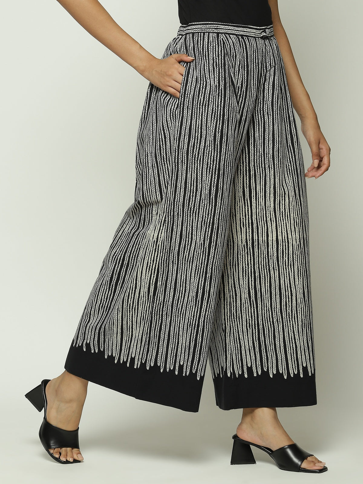 Crewel Print Trouser