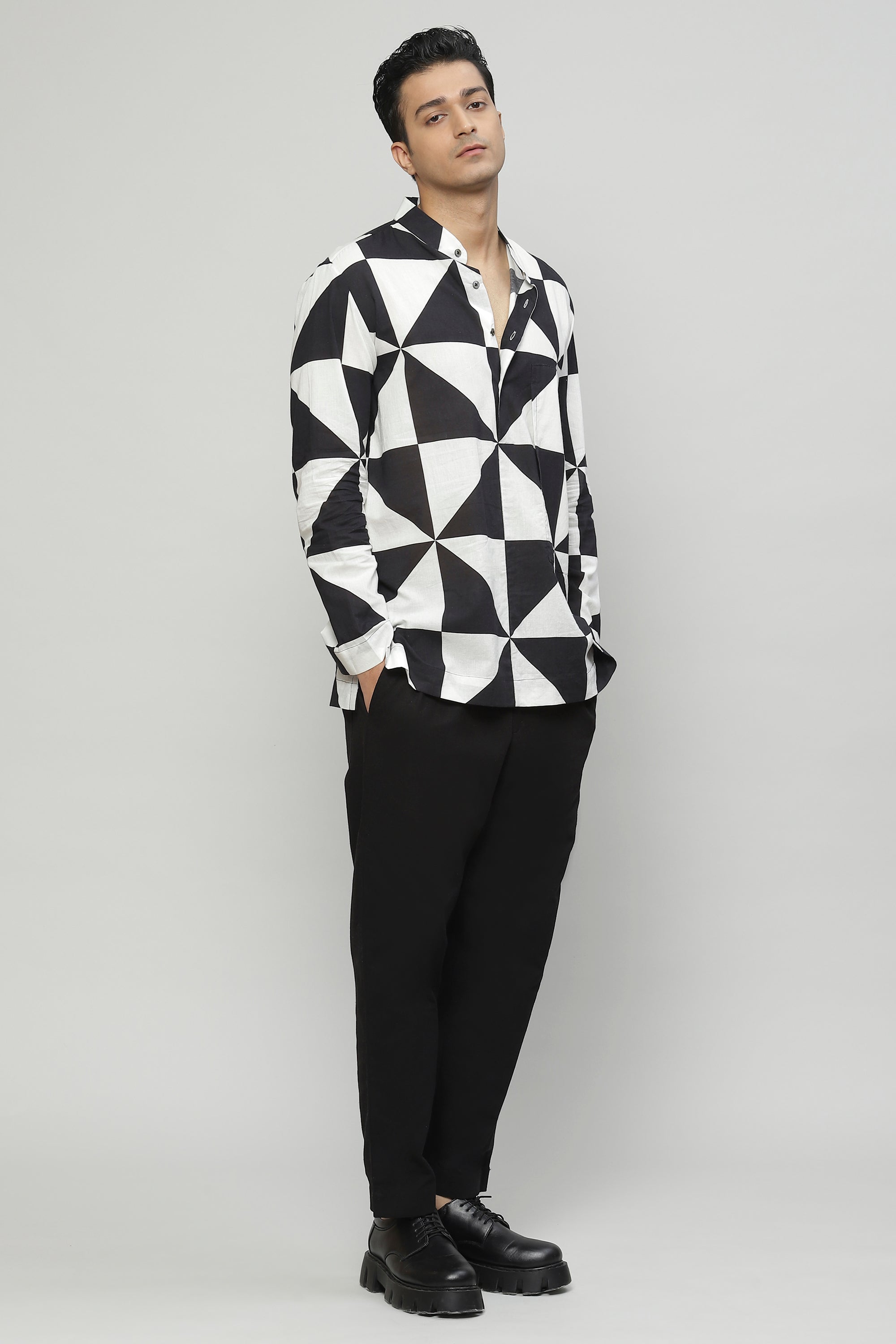 Pin Wheel Cambric Shirt Black-White