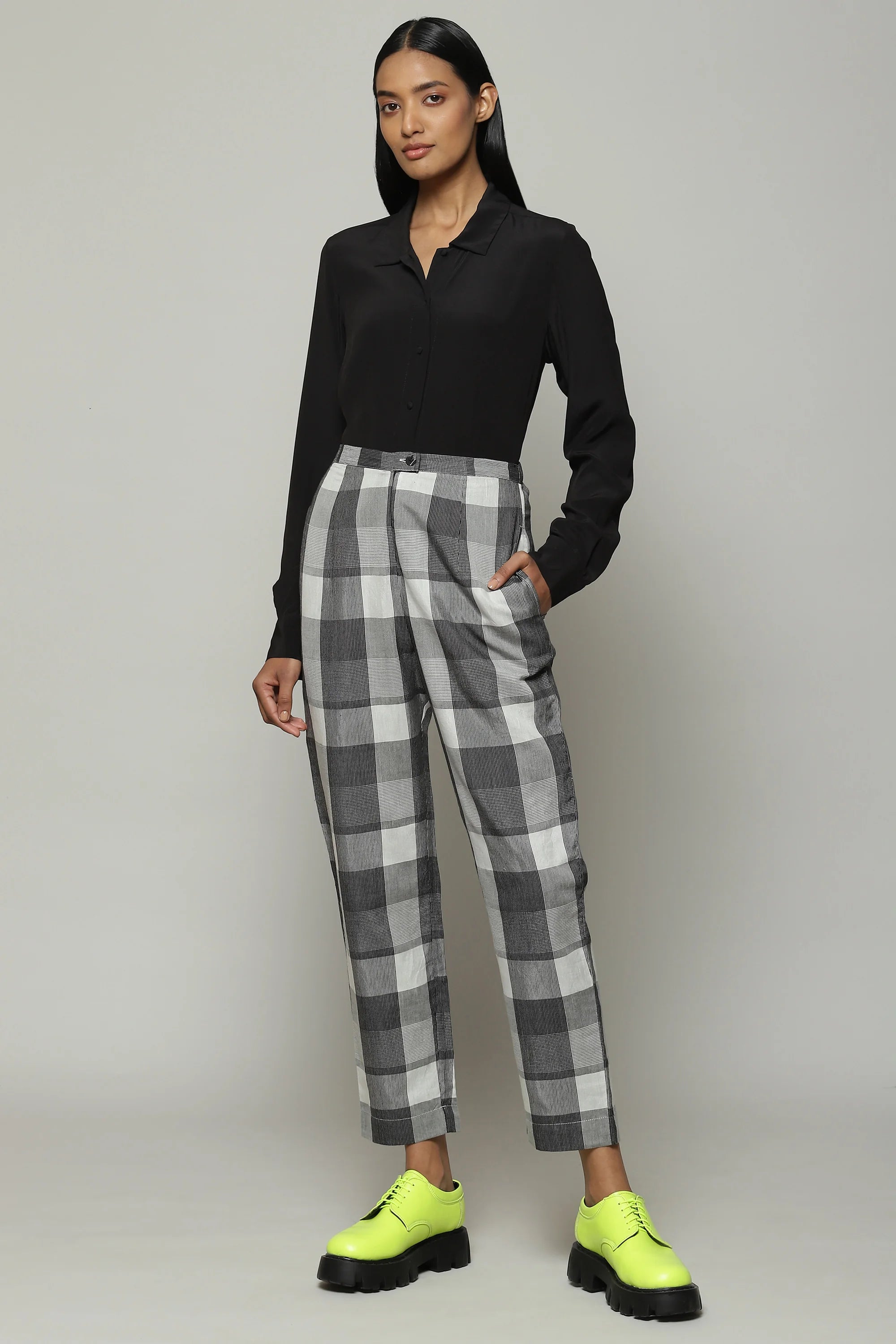 Handwoven Tencel X Cotton Pant Black-Ivory