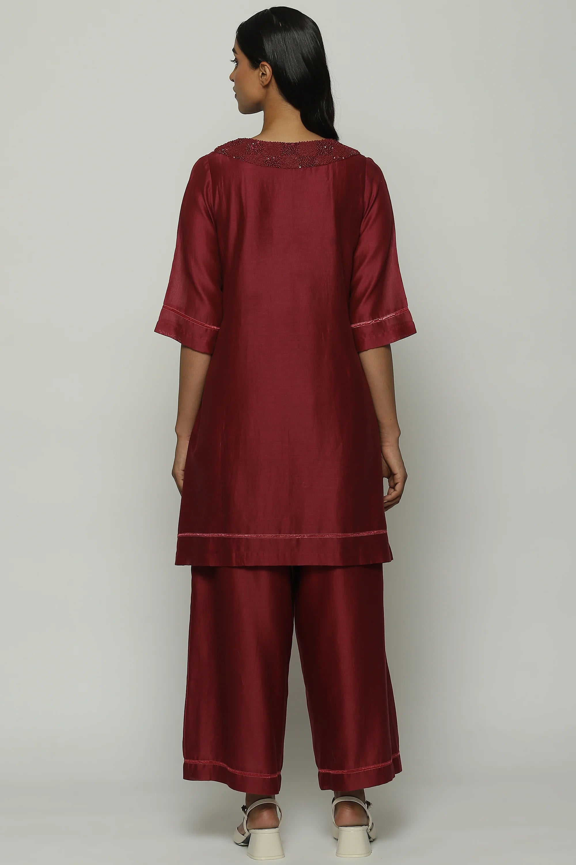 French Knot Neck Kurta