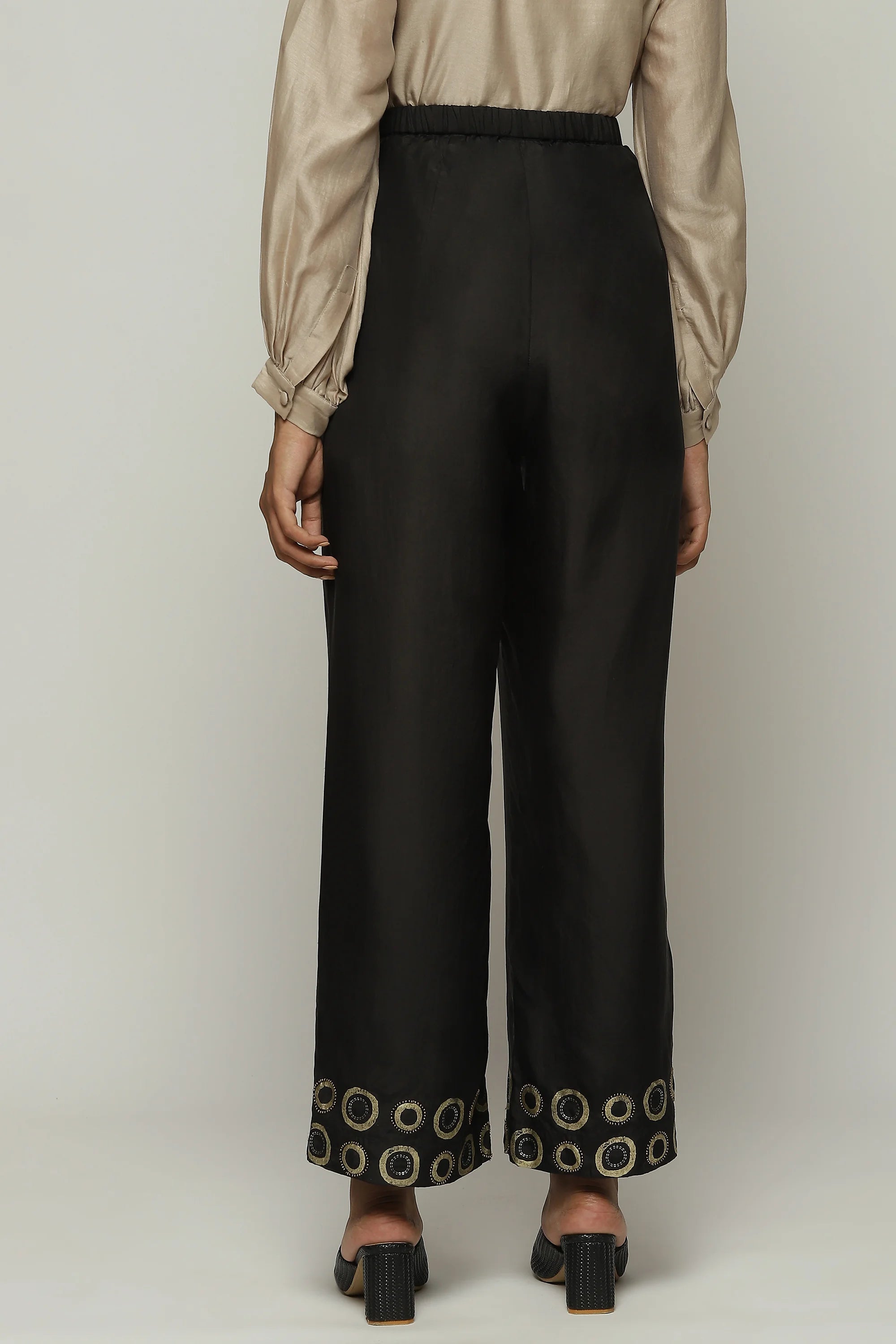 Circle Print &  Beads - Sequins Straight Pant