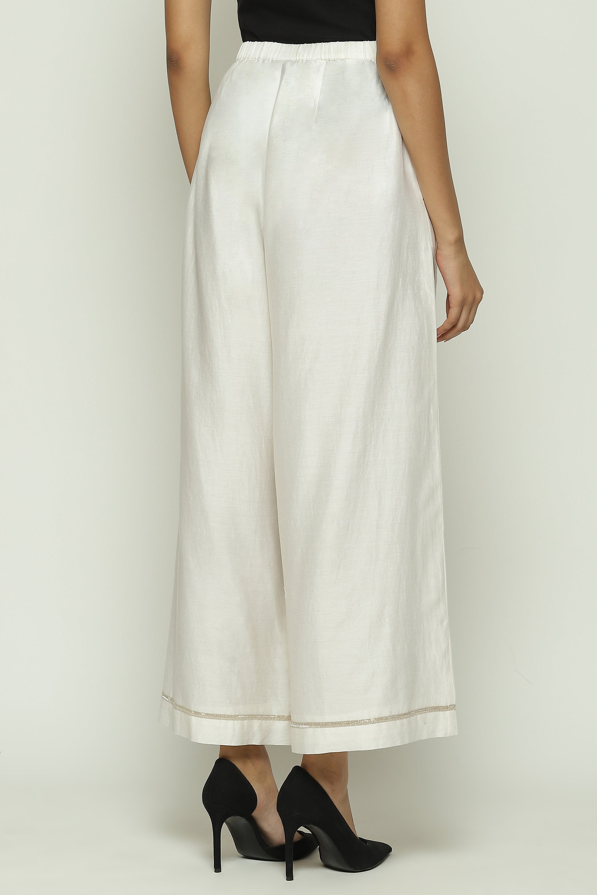French Knot Neck Trouser