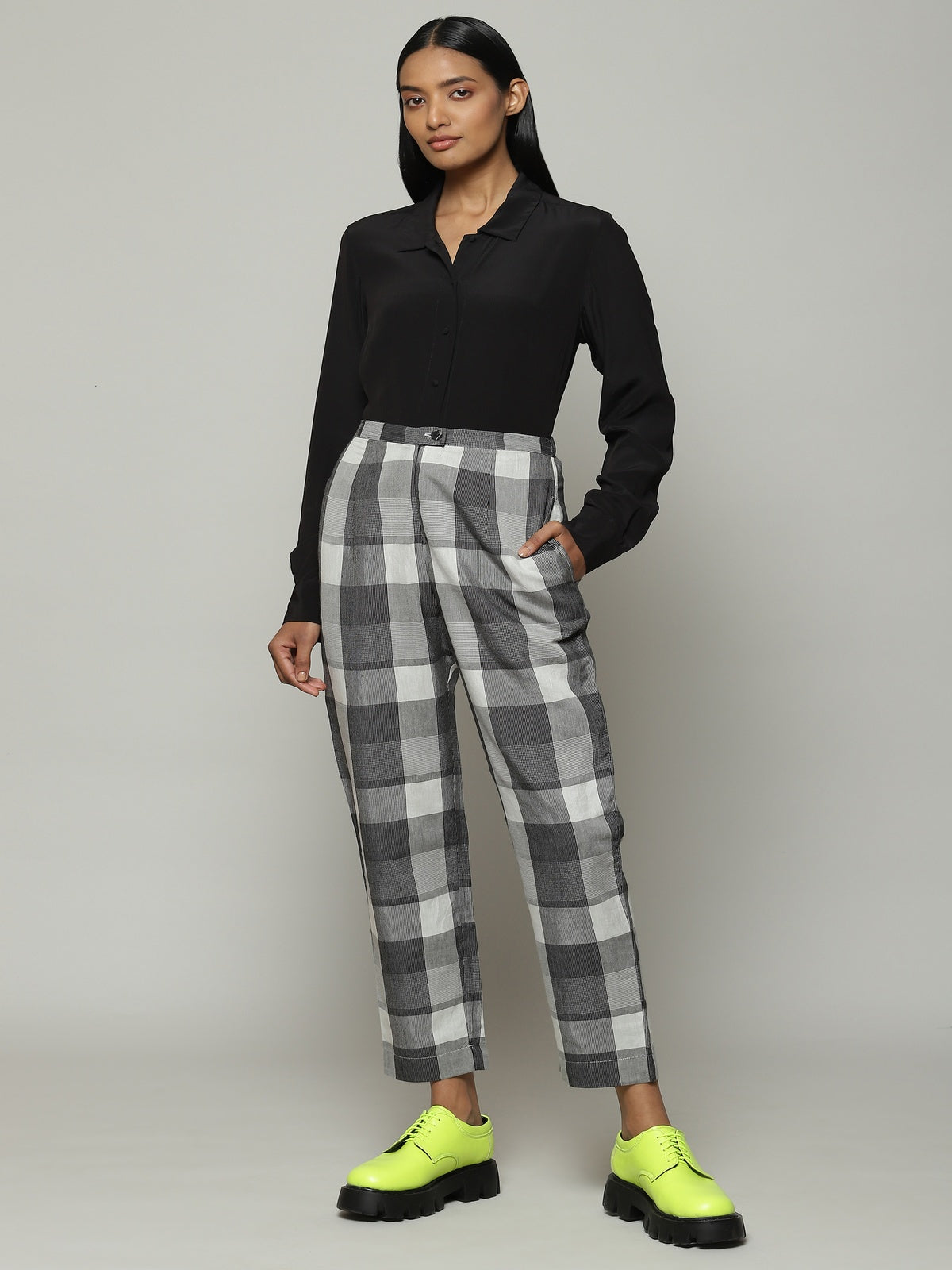 Handwoven Tencel X Cotton Pant Black-Ivory