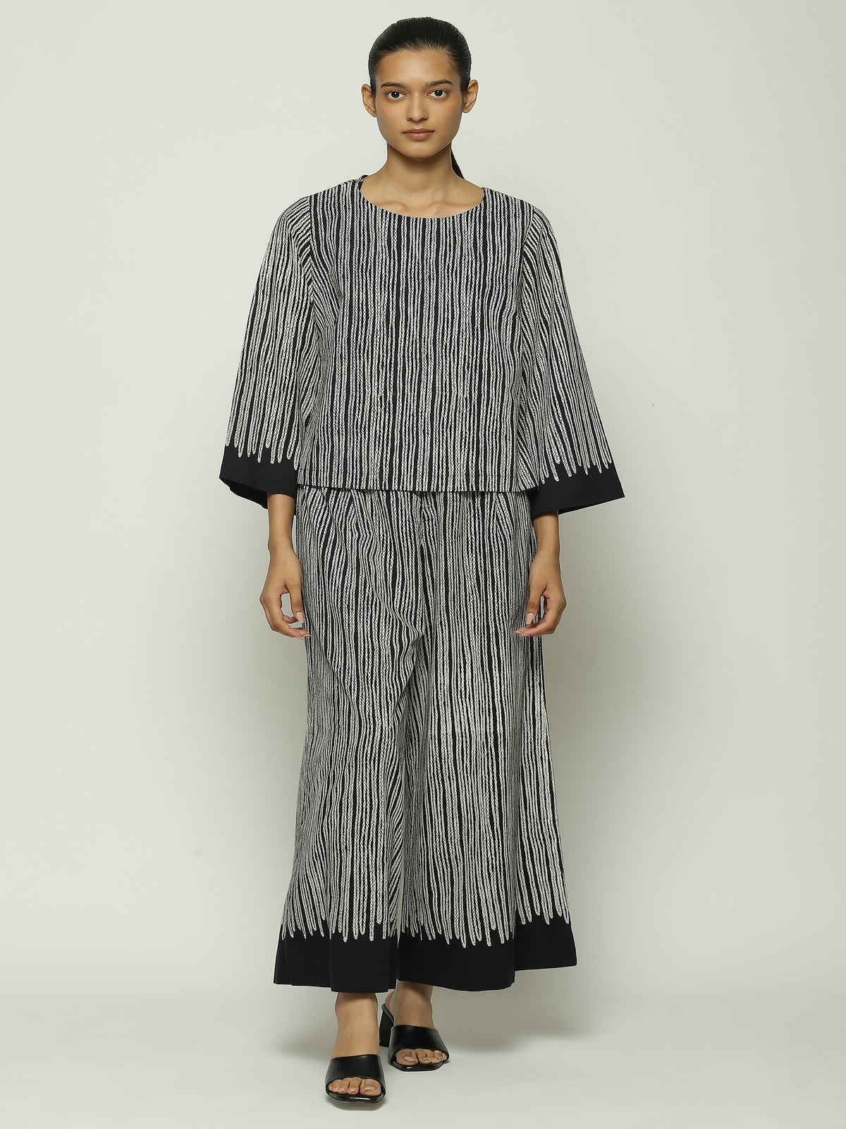 Crewel Print Trouser