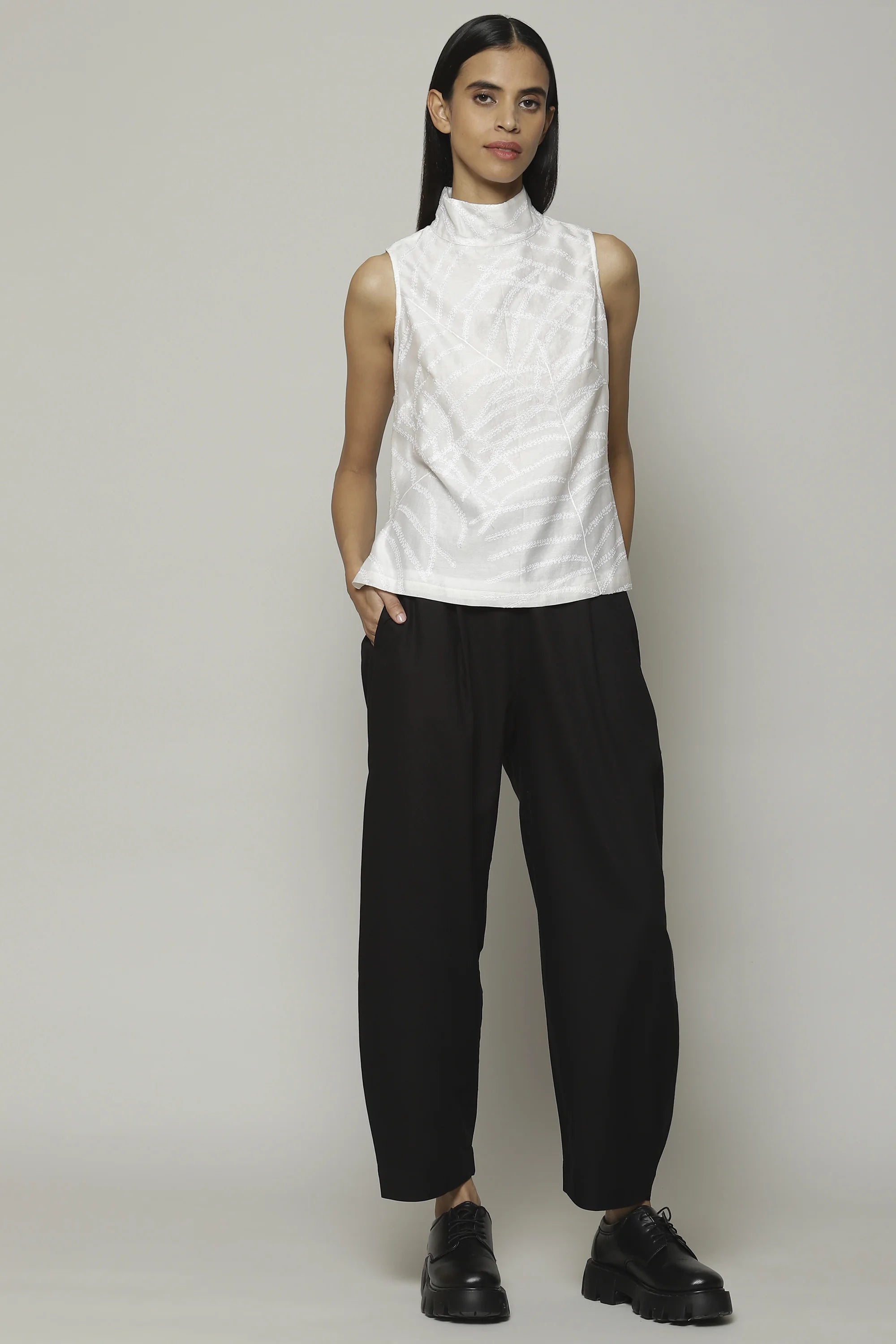 Fern Crewel Embroidered Silk X Cotton Top Ivory