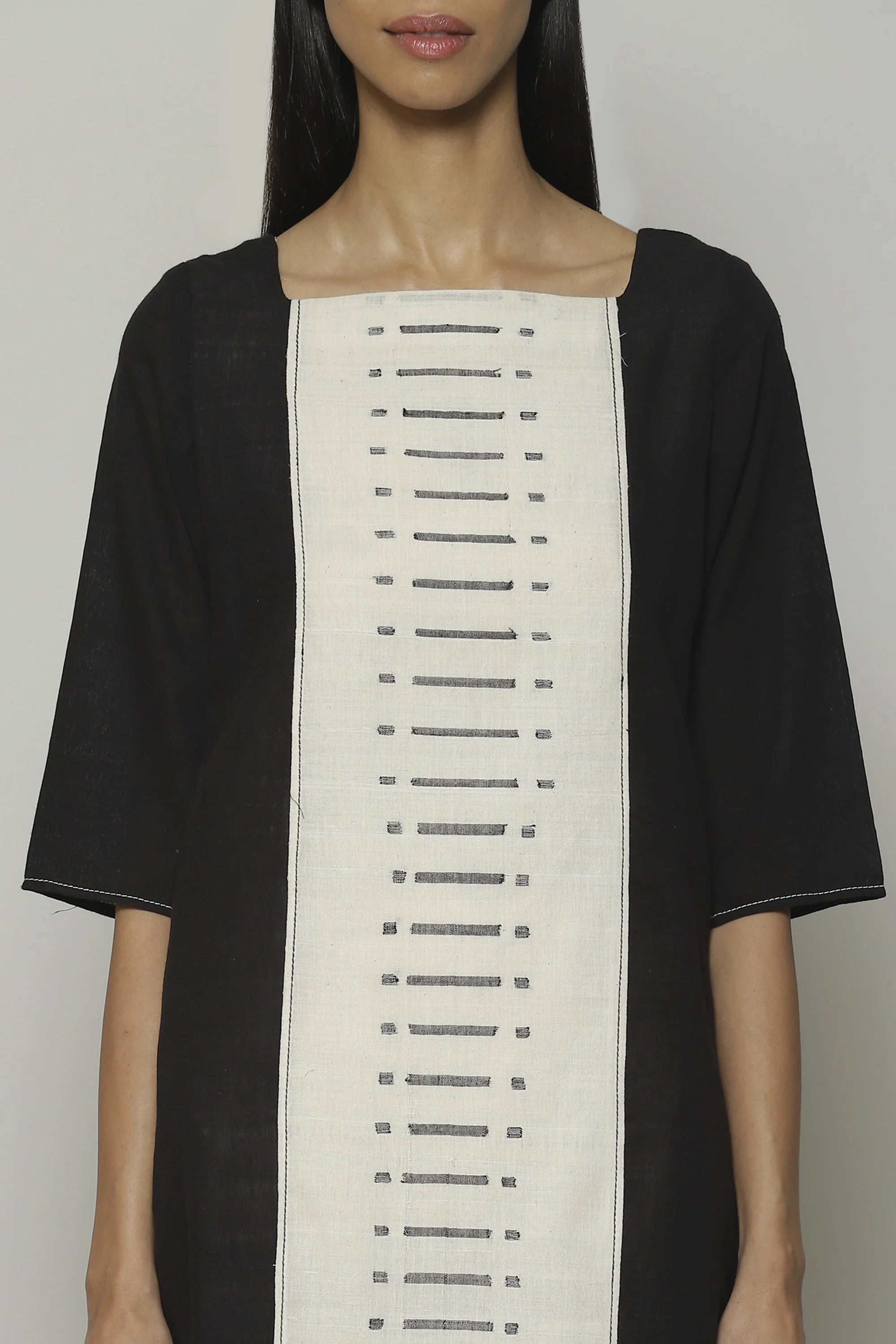 Body Kuppadam Handwoven Cotton Kurta Ivory-Black