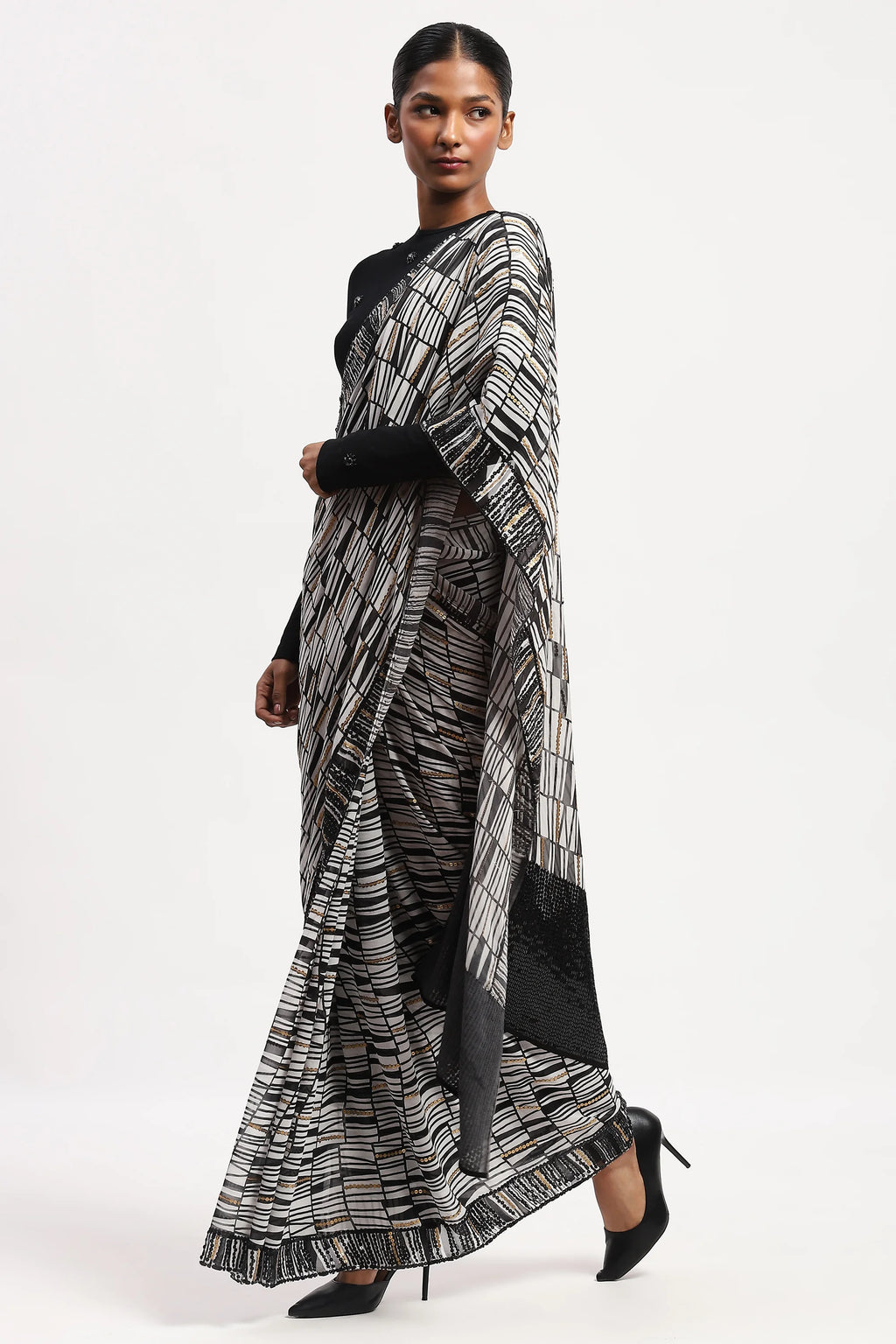 Broken Lines Sari