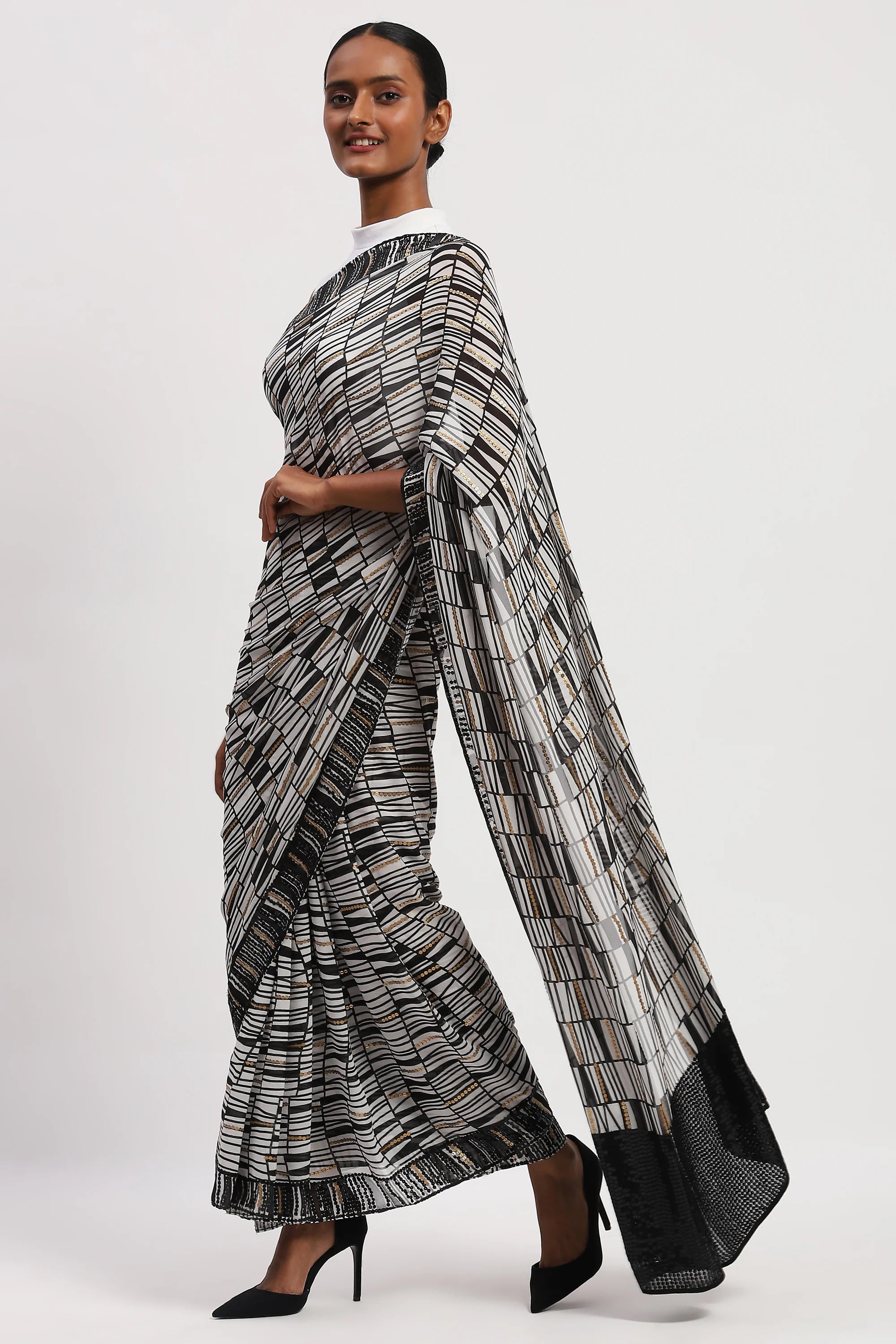 Broken Lines Sari